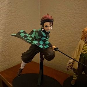 Tanjiro kamado figure demon slayer